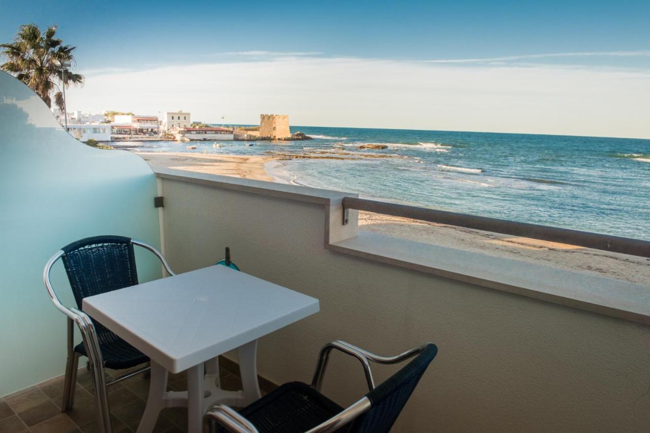 Hotel Mirage Torre Santa Sabina Zimmer foto